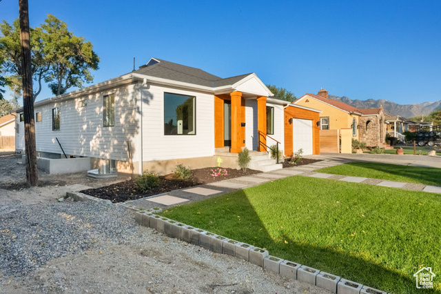 Photo 3 for MLS #2117152 at 313 E Elm St