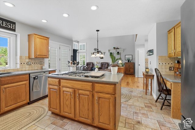 Photo 17 for MLS #2117155 at 300 W 2000 South