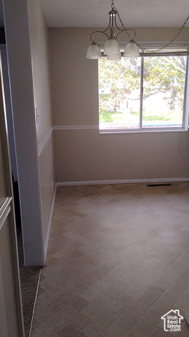 Photo 5 - 70 Sycamore Cir, Clearfield UT 84015