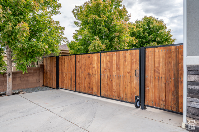 Photo 73 for MLS #2117170 at 156 S 4050 West