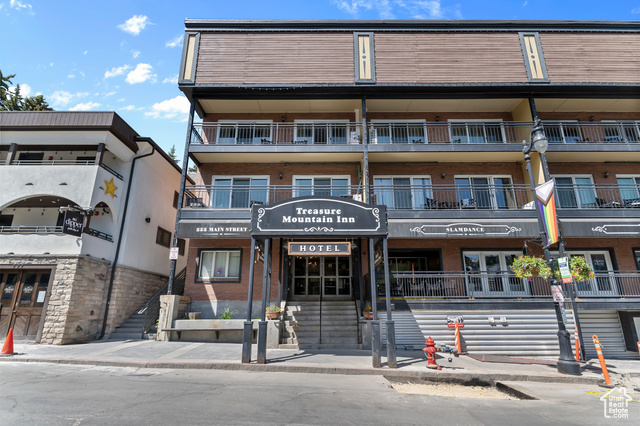 Photo 43 for MLS #2117171 at 255 Main St #A16
