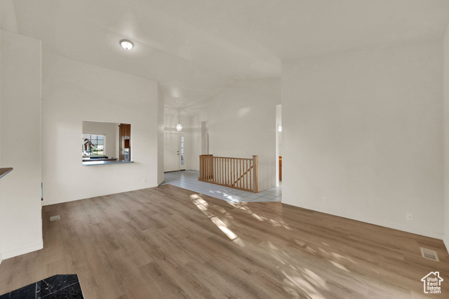 Photo 15 for MLS #2117175 at 524 S Oak Ln #3