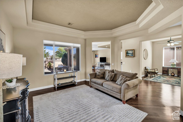 Photo 7 for MLS #2117177 at 2034 W Sunstar Cir