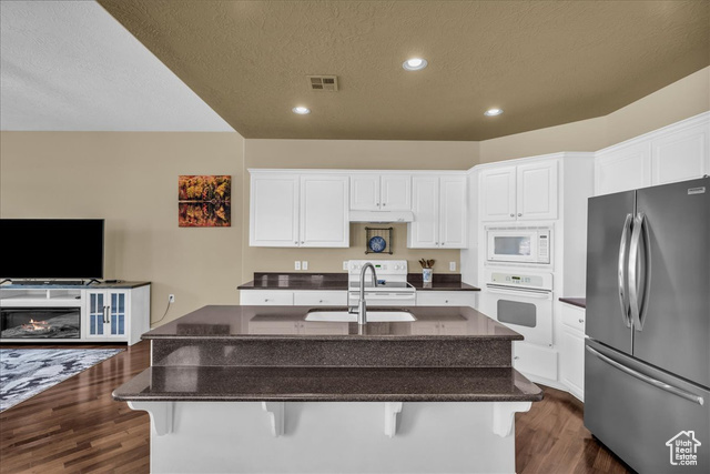 Photo 8 for MLS #2117177 at 2034 W Sunstar Cir
