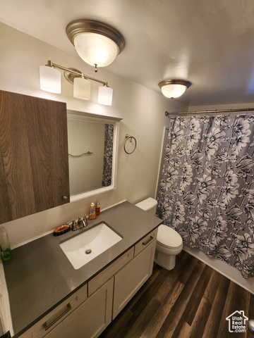 Photo 10 for MLS #2117201 at 1284 W Canary St #221