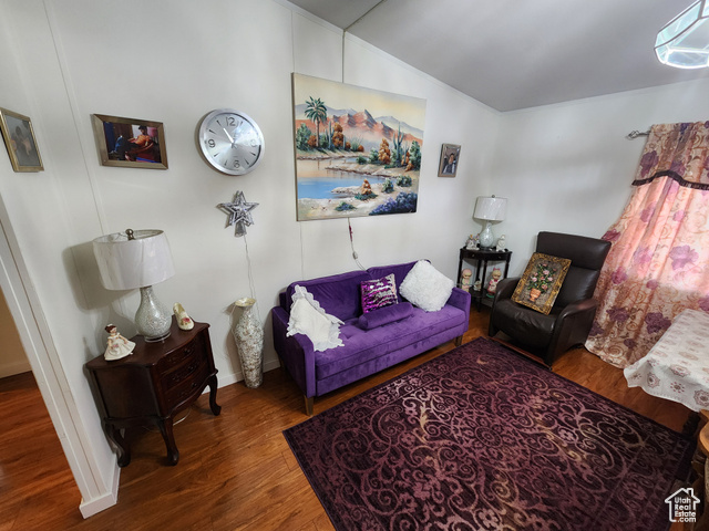 Photo 11 for MLS #2117201 at 1284 W Canary St #221