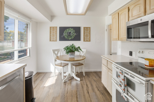 Photo 4 - 865 Maple St, Ogden UT 84403