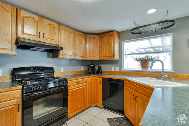 Photo 13 for MLS #2117210 at 389 W 2575 North