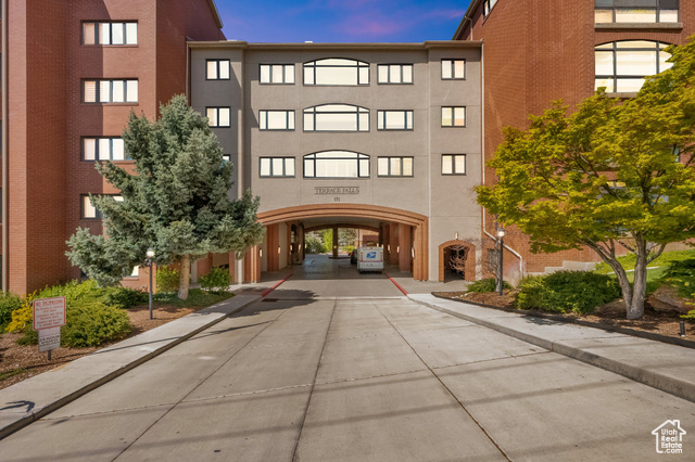 Photo 83 for MLS #2117227 at 171 E 3rd Ave #301