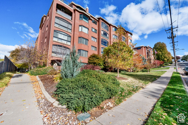 Photo 70 for MLS #2117227 at 171 E 3rd Ave #301