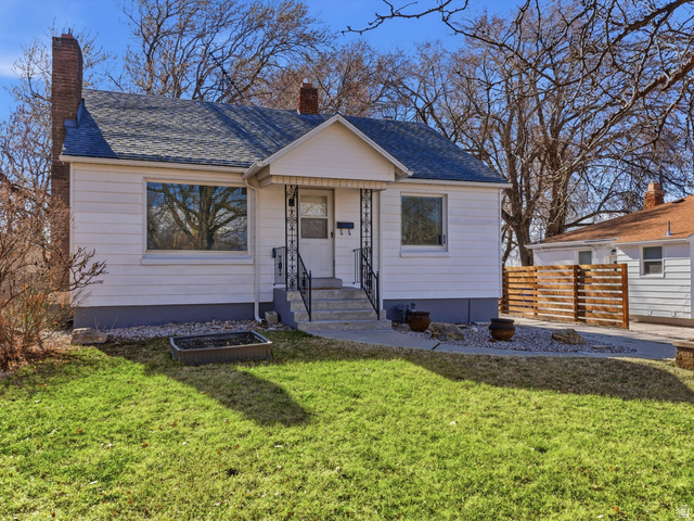 1425 E 22nd St
                     MLS #2117235