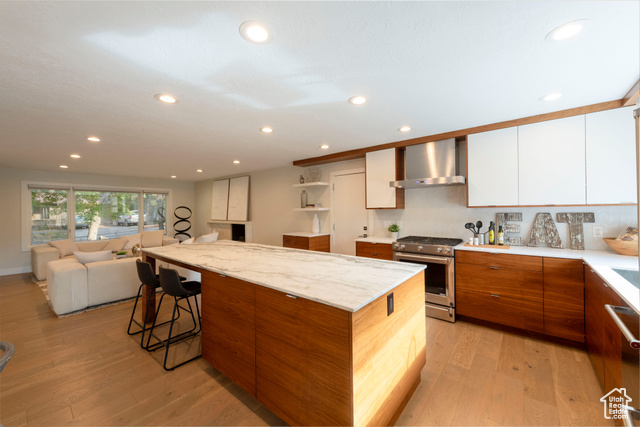 Photo 9 for MLS #2117246 at 2894 E Kentucky Ave