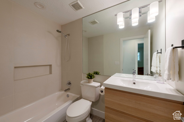 Photo 18 for MLS #2117246 at 2894 E Kentucky Ave