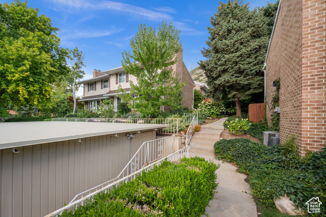 3006 CASTO LN, Salt Lake City UT 84117