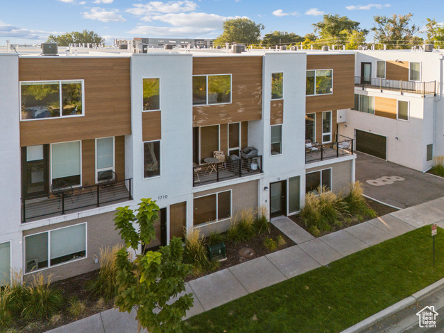 Photo 2 for MLS #2117266 at 1710 S West Temple St #13