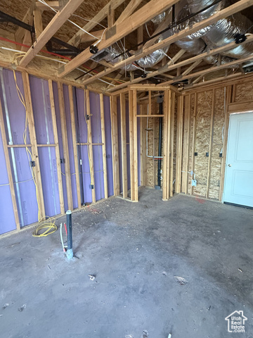 Photo 4 for MLS #2117307 at 1058 E Malibu Ln
