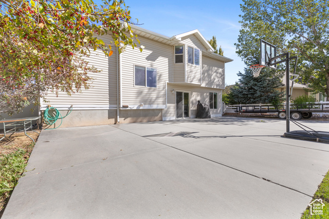 Photo 42 for MLS #2117309 at 374 S Davenport Dr