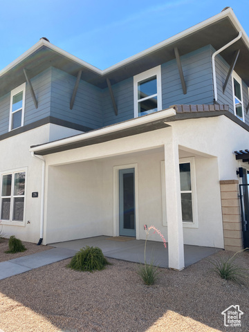 Photo 2 for MLS #2117325 at 779 W Periwinkle Ln
