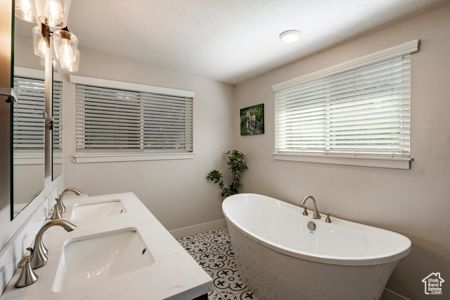 Photo 9 for MLS #2117336 at 1440 E 5935 South