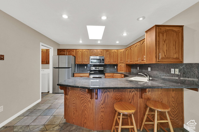 Photo 11 for MLS #2117340 at 964 E 5650 South