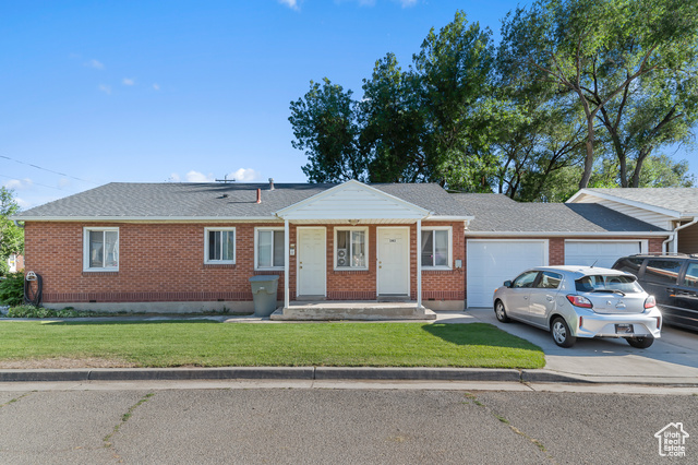 Photo 4 for MLS #2117345 at 161 N Grant Ave