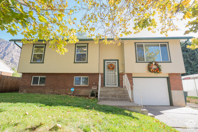 Photo 2 for MLS #2117351 at 622 Brinker Ave