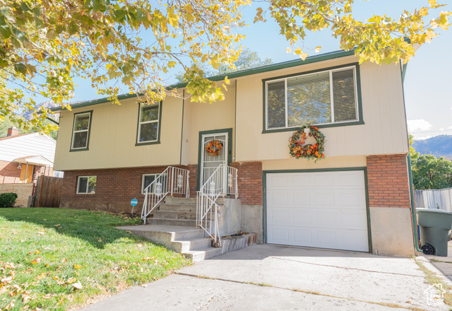 Photo 3 for MLS #2117351 at 622 Brinker Ave