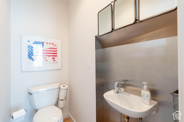 Photo 19 for MLS #2117354 at 156 Sandridge Ave