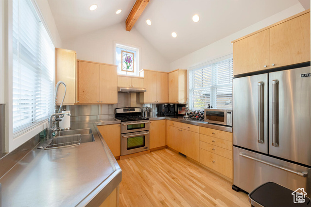 Photo 7 for MLS #2117354 at 156 Sandridge Ave