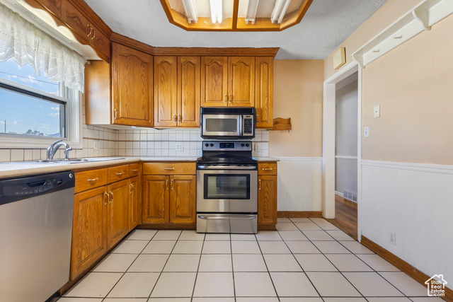 Photo 10 for MLS #2117373 at 56 W 6025 South