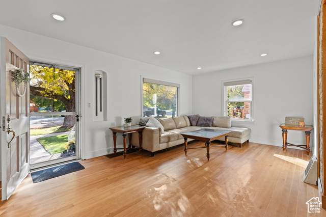 Photo 4 for MLS #2117375 at 345 N 400 West