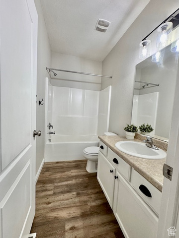 Photo 16 for MLS #2117389 at 7712 N Red Oak Rd