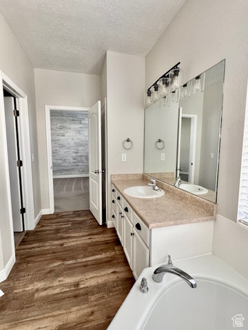 Photo 13 for MLS #2117389 at 7712 N Red Oak Rd