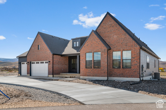 Photo 3 for MLS #2117390 at 1992 E Wild Mare Way