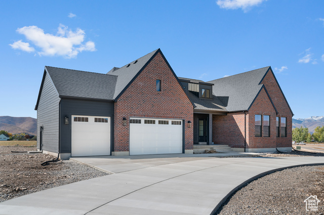 Photo 2 for MLS #2117390 at 1992 E Wild Mare Way