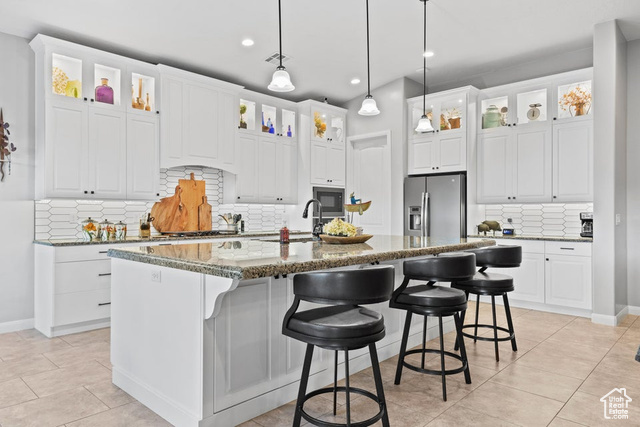 Photo 11 for MLS #2117395 at 2860 W Cliffhanger Dr