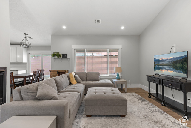 Photo 5 for MLS #2117400 at 301 S 1200 East #52