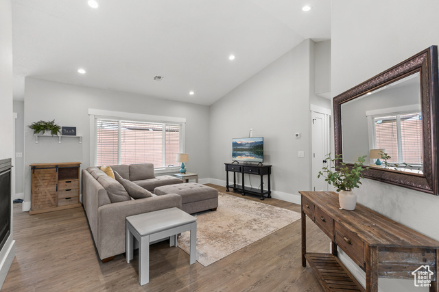 Photo 4 for MLS #2117400 at 301 S 1200 East #52