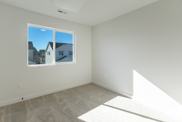 Photo 19 for MLS #2117401 at 2840 W 2720 North #77