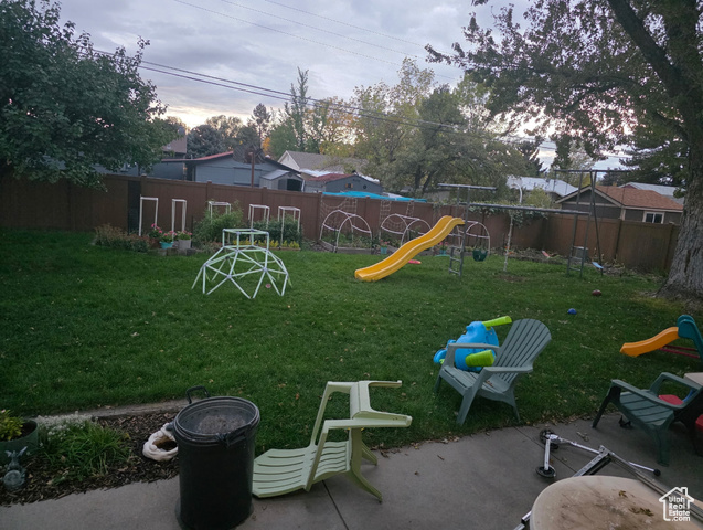 Photo 2 for MLS #2117407 at 662 E Floyd Dr
