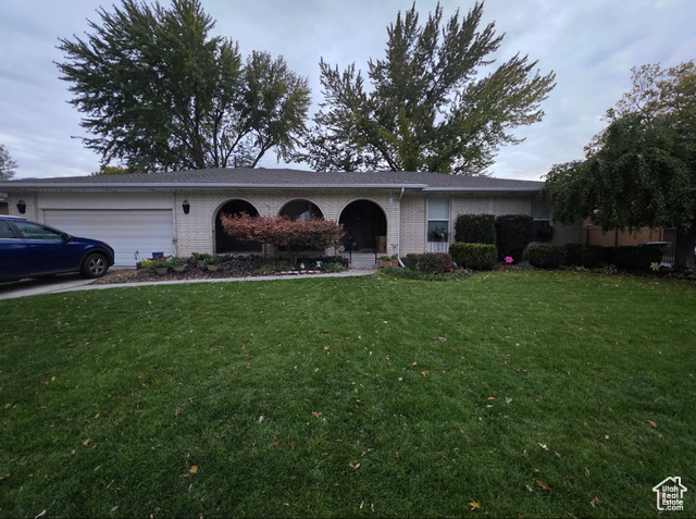 MLS #2117407 - 662 E Floyd Dr