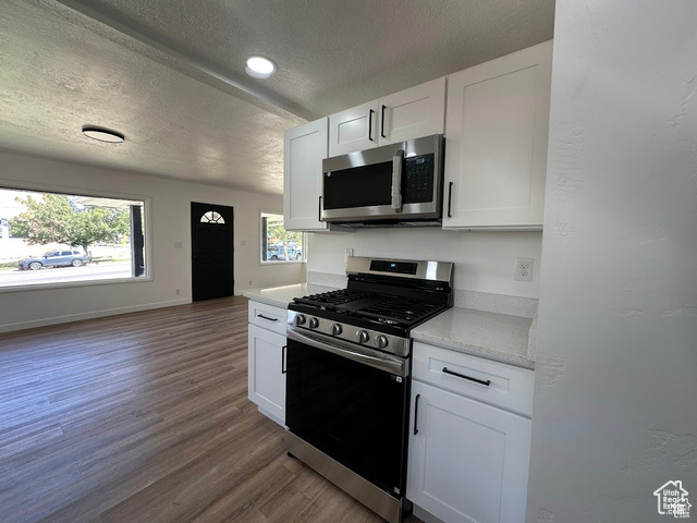Photo 10 for MLS #2117408 at 931 E 30th St