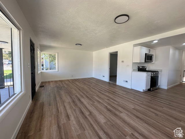 Photo 8 for MLS #2117408 at 931 E 30th St