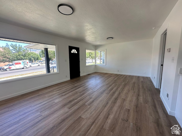 Photo 9 for MLS #2117408 at 931 E 30th St