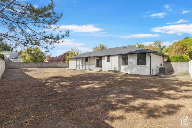 Photo 28 for MLS #2117410 at 863 W Germania Ave