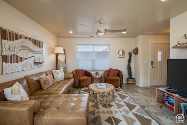 Photo 7 for MLS #2117422 at 3853 S Red Valley Cir #17-A4