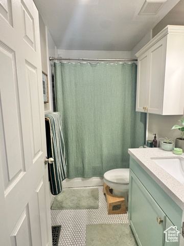 Photo 10 for MLS #2117423 at 9061 S Newcastle Cir