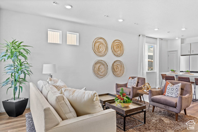 Photo 10 for MLS #2117430 at 104 N Riverside Dr #113