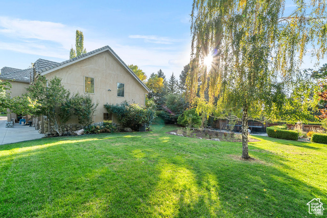 Photo 12 for MLS #2117437 at 2415 E Karren St
