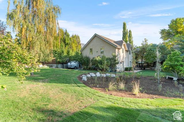Photo 9 for MLS #2117437 at 2415 E Karren St